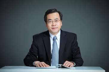 人教社七十五载薪火相传，专访社长黄强：“尺寸教材，国之大者”