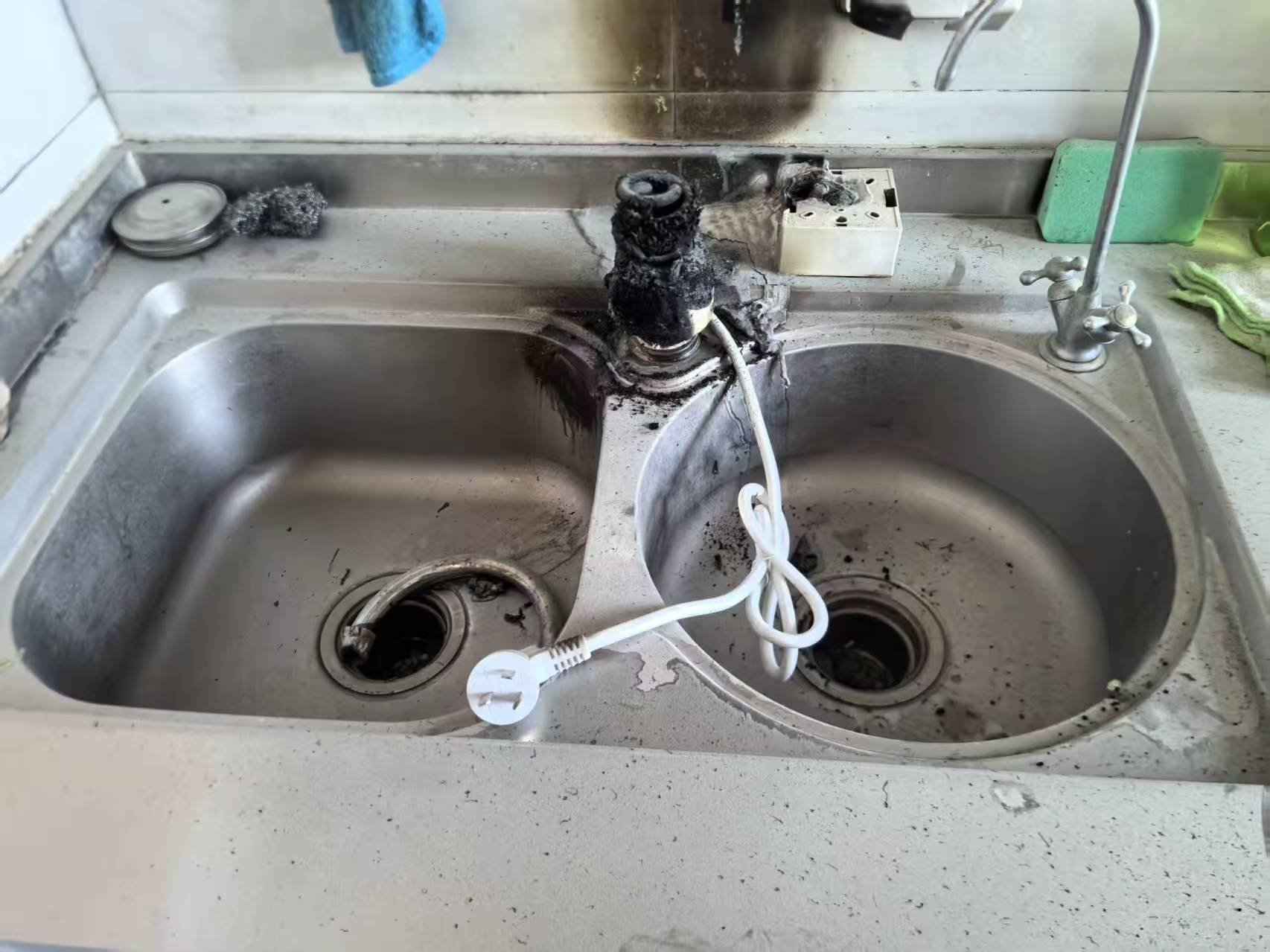 ����3���·�ϻ��������֡���������������Ҫ���ڡ���족�ĵ����豸_�¾���