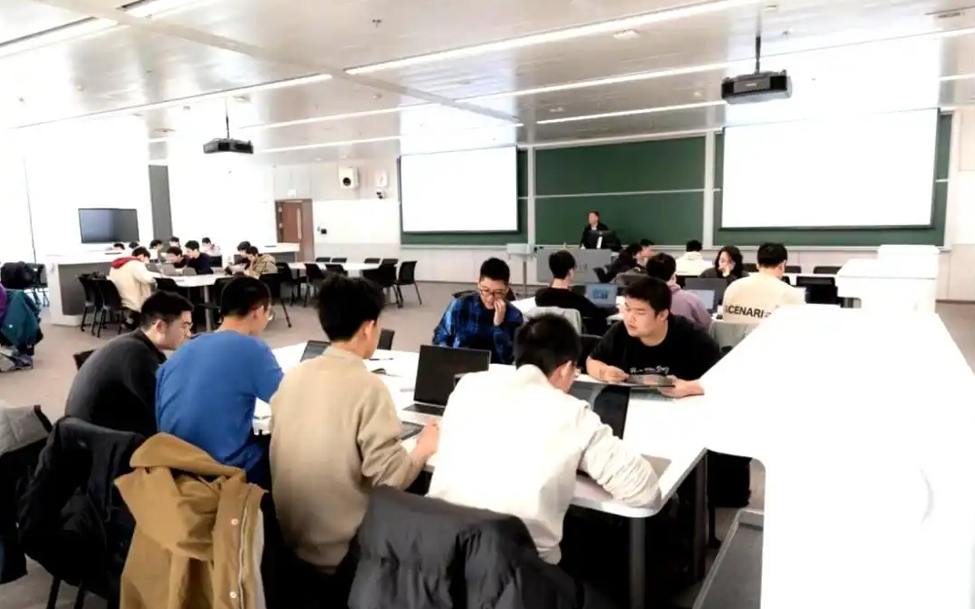 清华大学发布首个人工智能