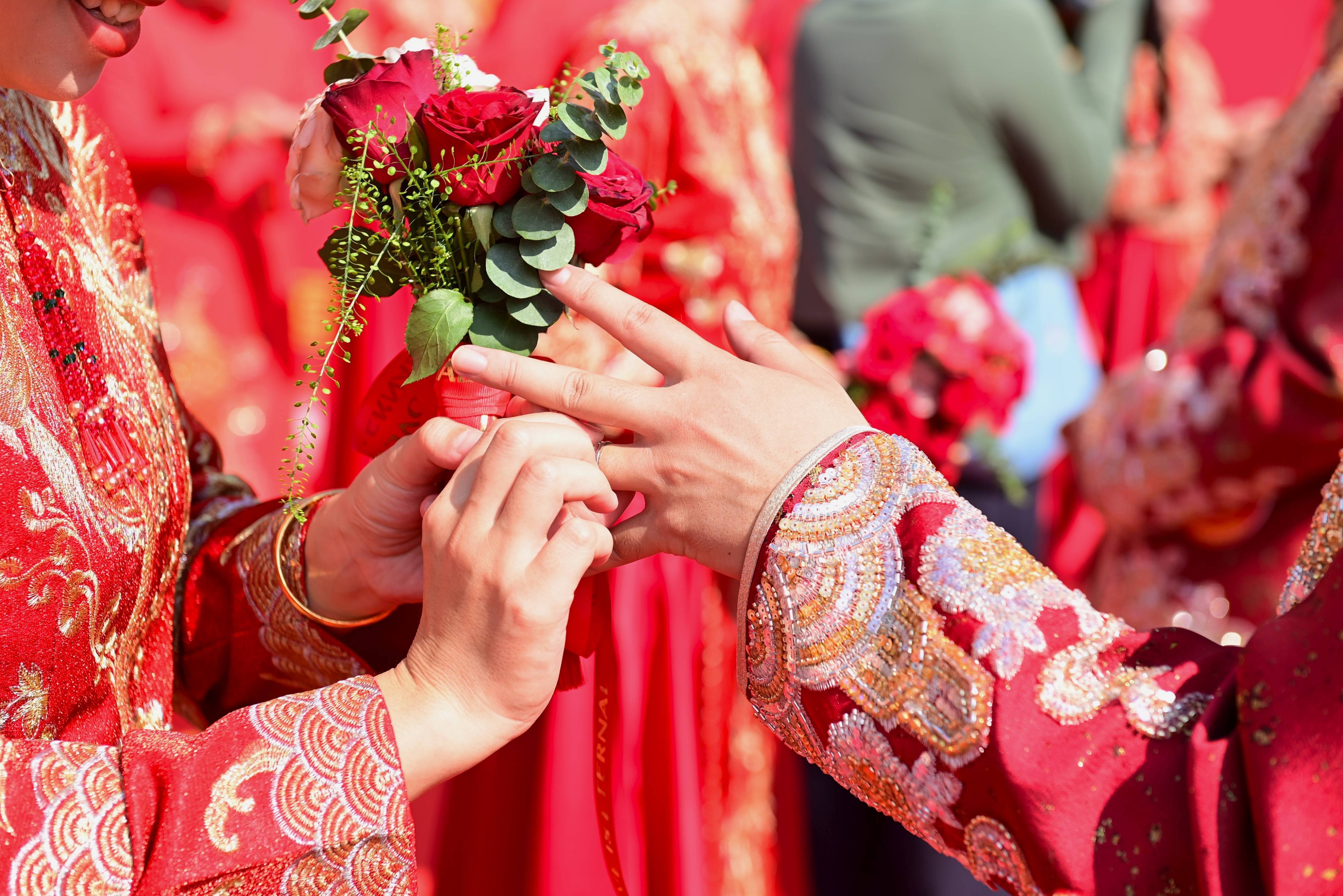 交换聘礼必须“拍照监控”,变俗不能“不分公私”