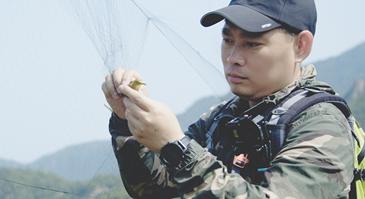 森林警察韓孟祺：喬裝成驢友潛伏密林中，抓獲“粘鳥”嫌疑人