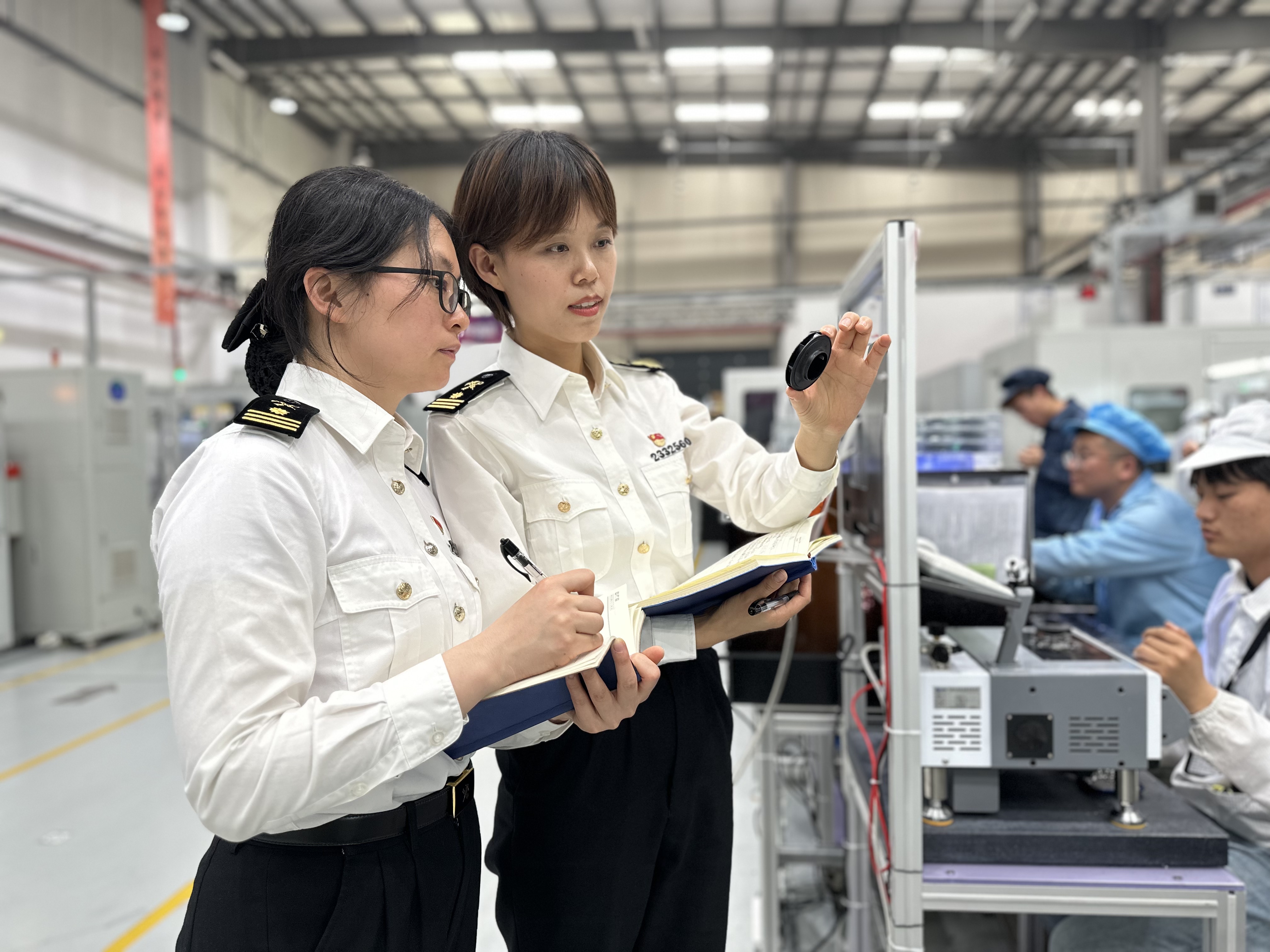 苏州的出口在第一季度超过4000亿元人民币,同时