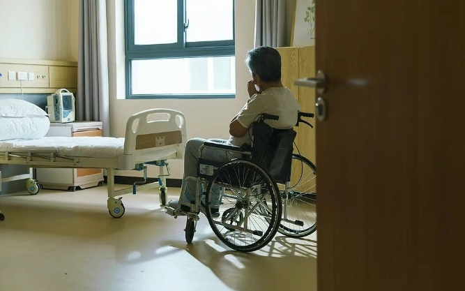 重疾险莫玩“白马非马”式翰墨游戏