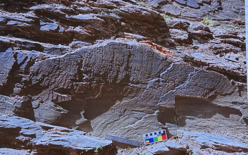 “始皇遣使采藥昆侖石刻”為真：科技考古定分止爭