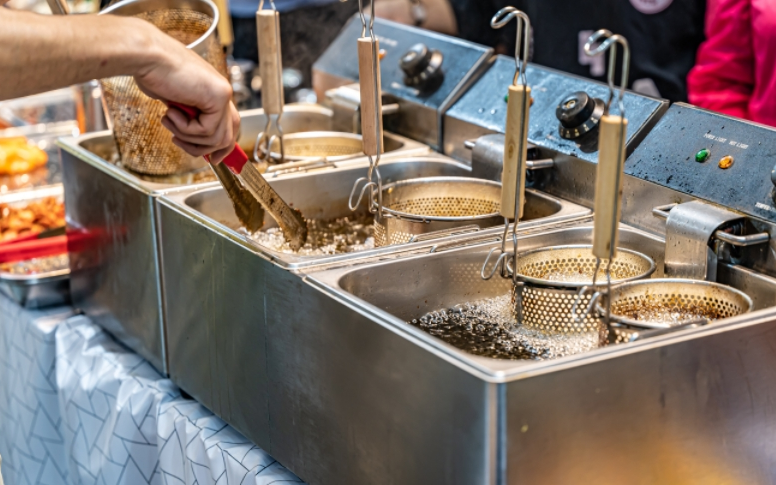 定例立矩，连锁餐饮总部不能“只收钱不论理”