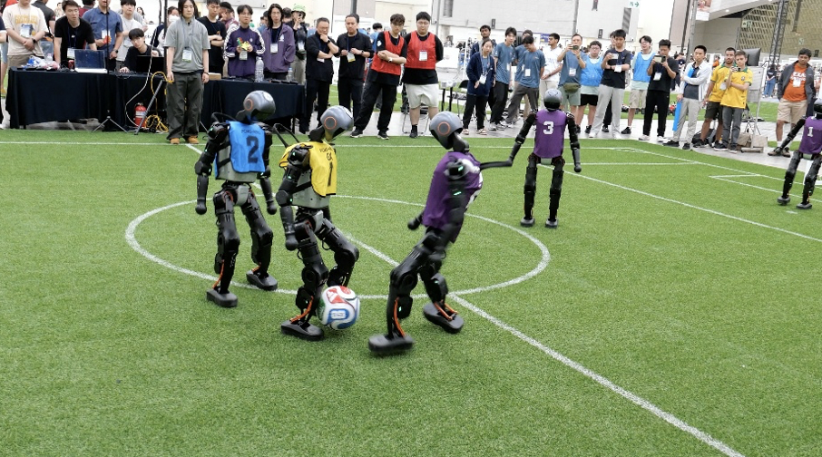 清华火神队卫冕2026机器人世界杯人形机器人足球大型组冠军