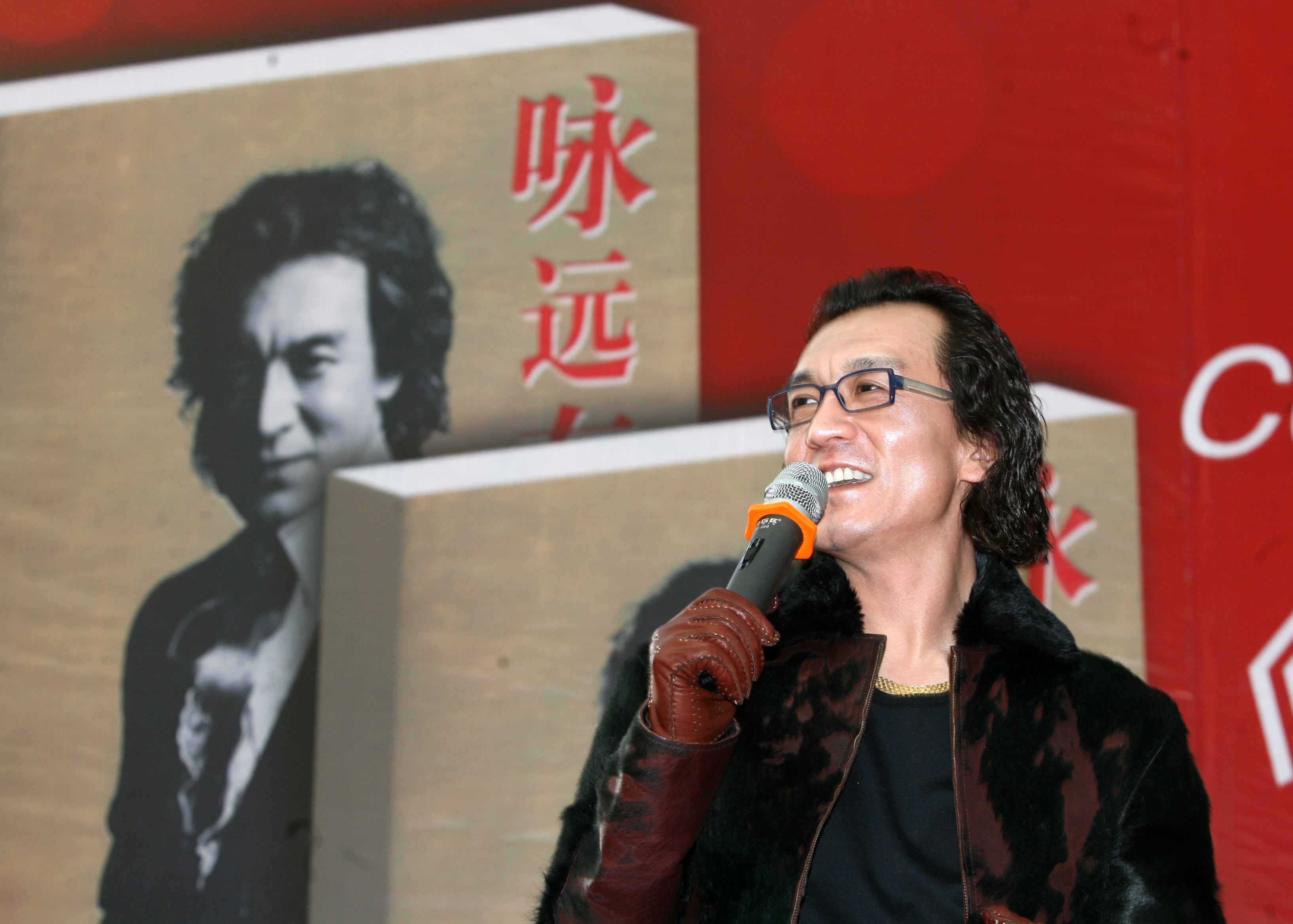 娱乐娱乐,李咏改变了中国观众的收视习惯