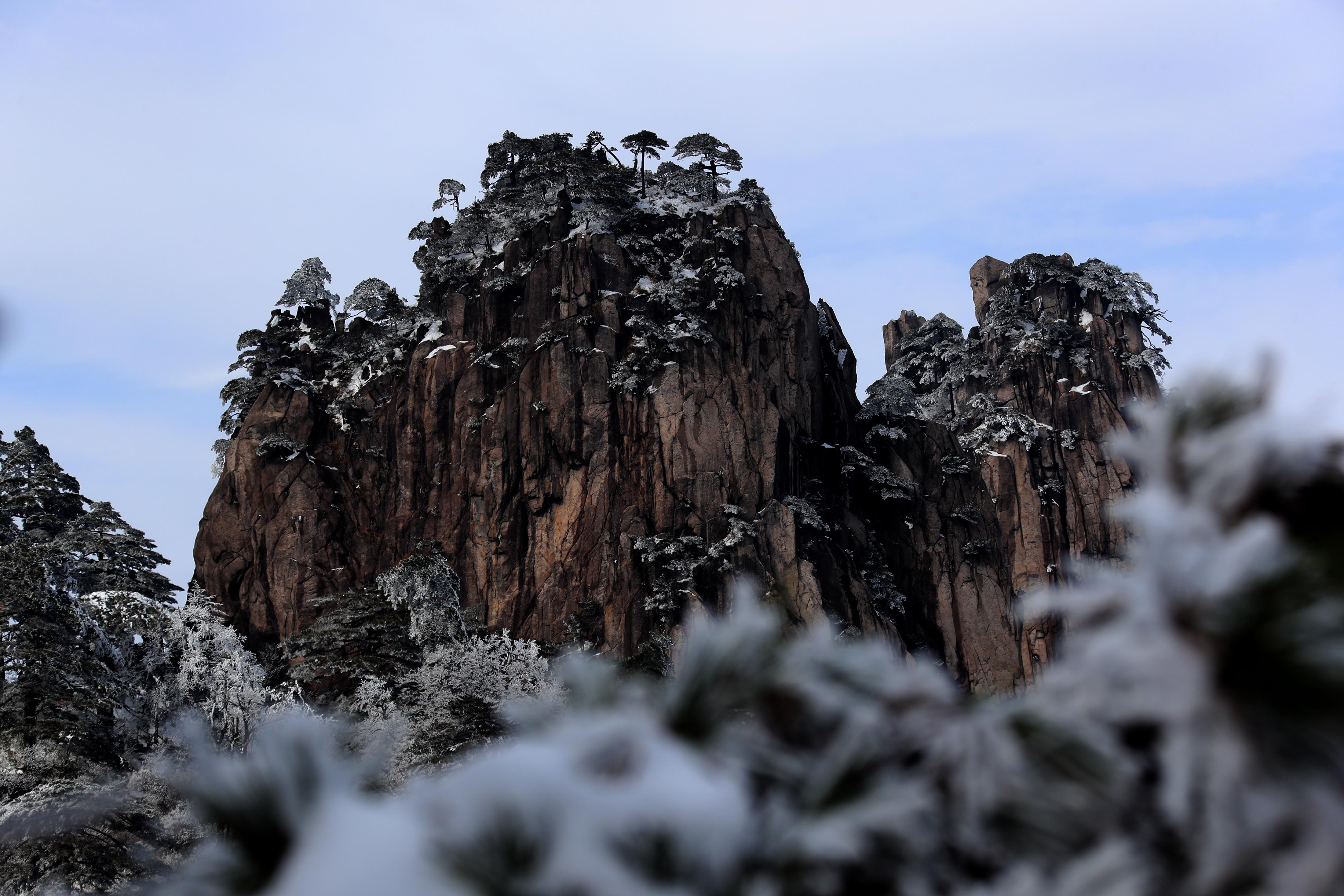 雪后黄山冰雪仙境图片