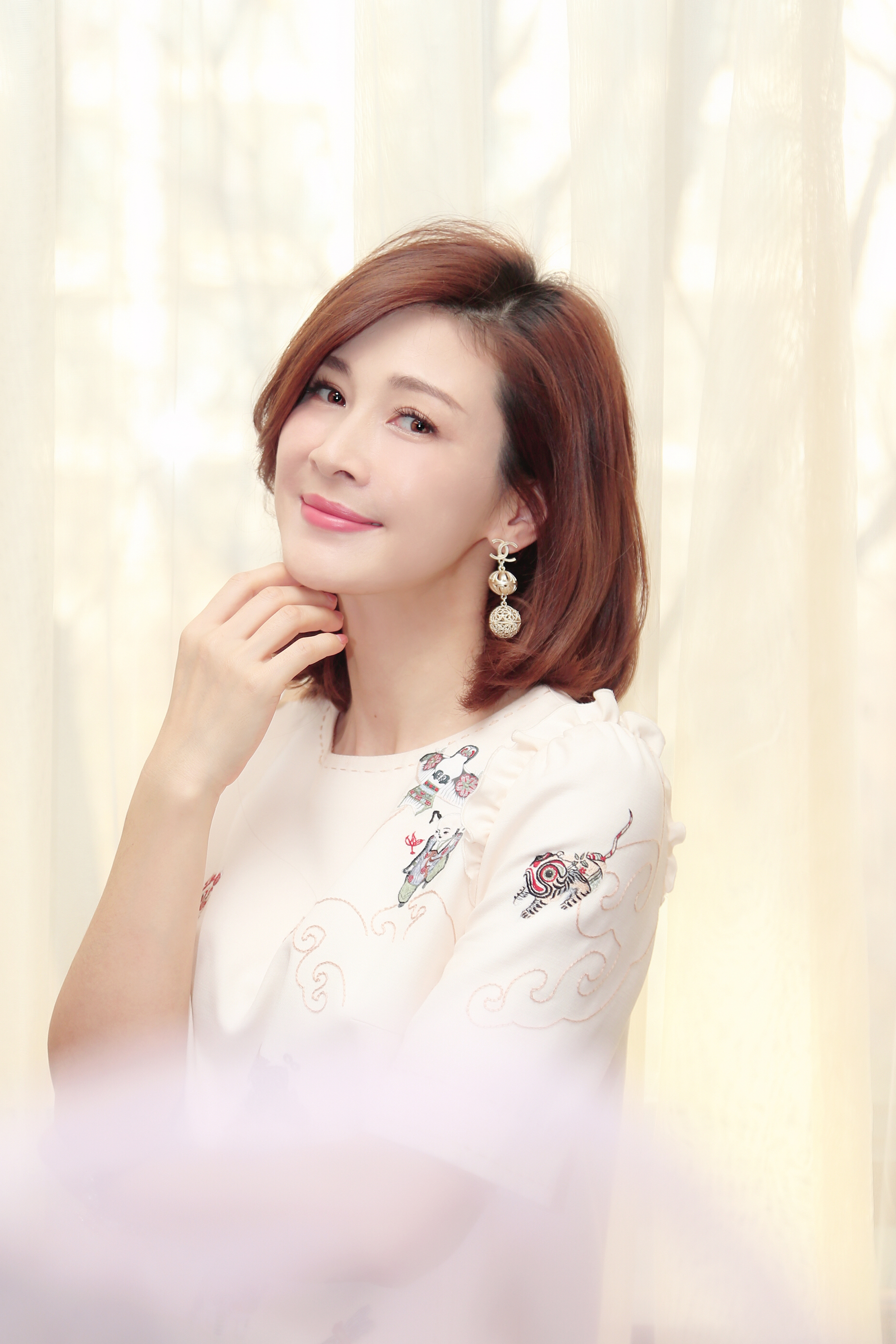 李云龙的"老婆"如今"完美得不正常"