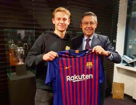 ���˰���������ʵ�ֶ�ʱ���롣�����ͼ