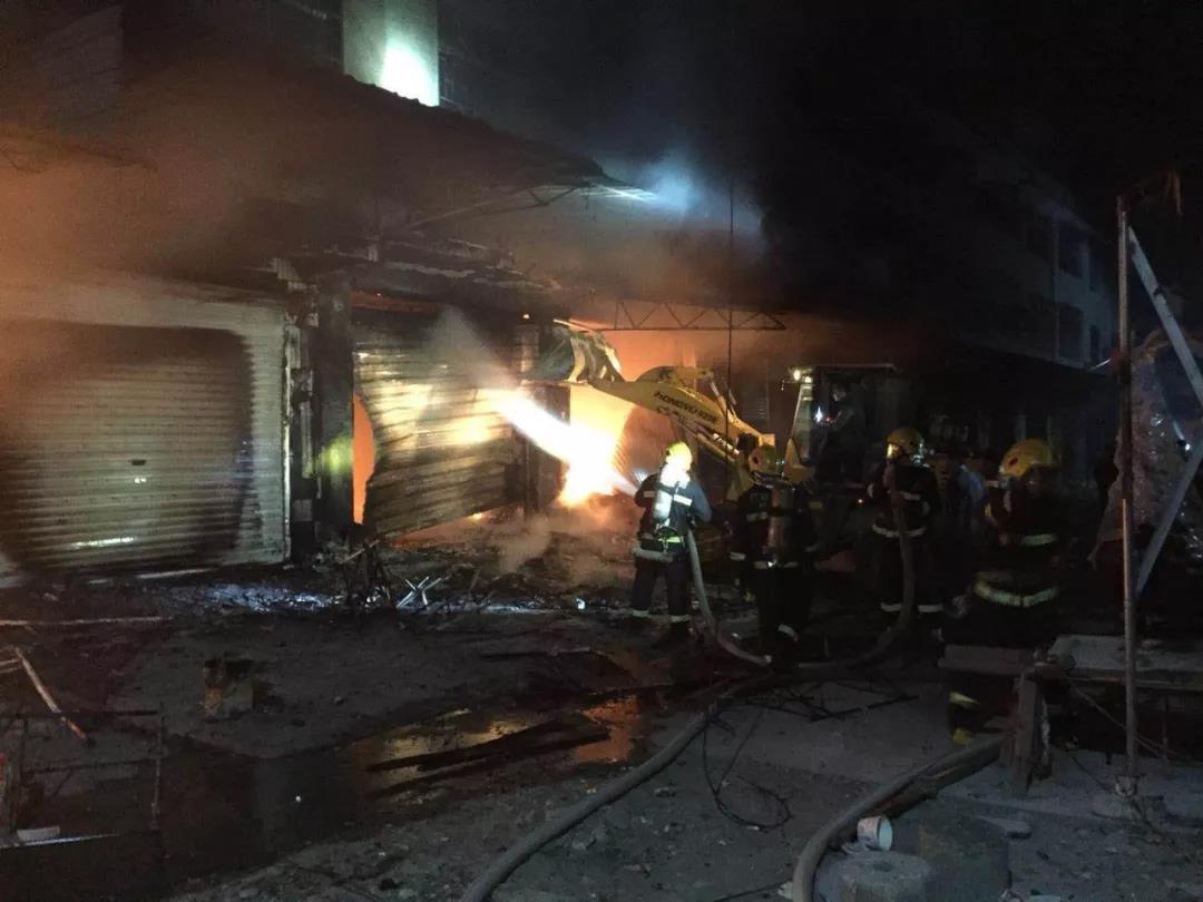 广西融安一烟花爆竹店爆炸失火致5人死亡 嫌犯已被控制