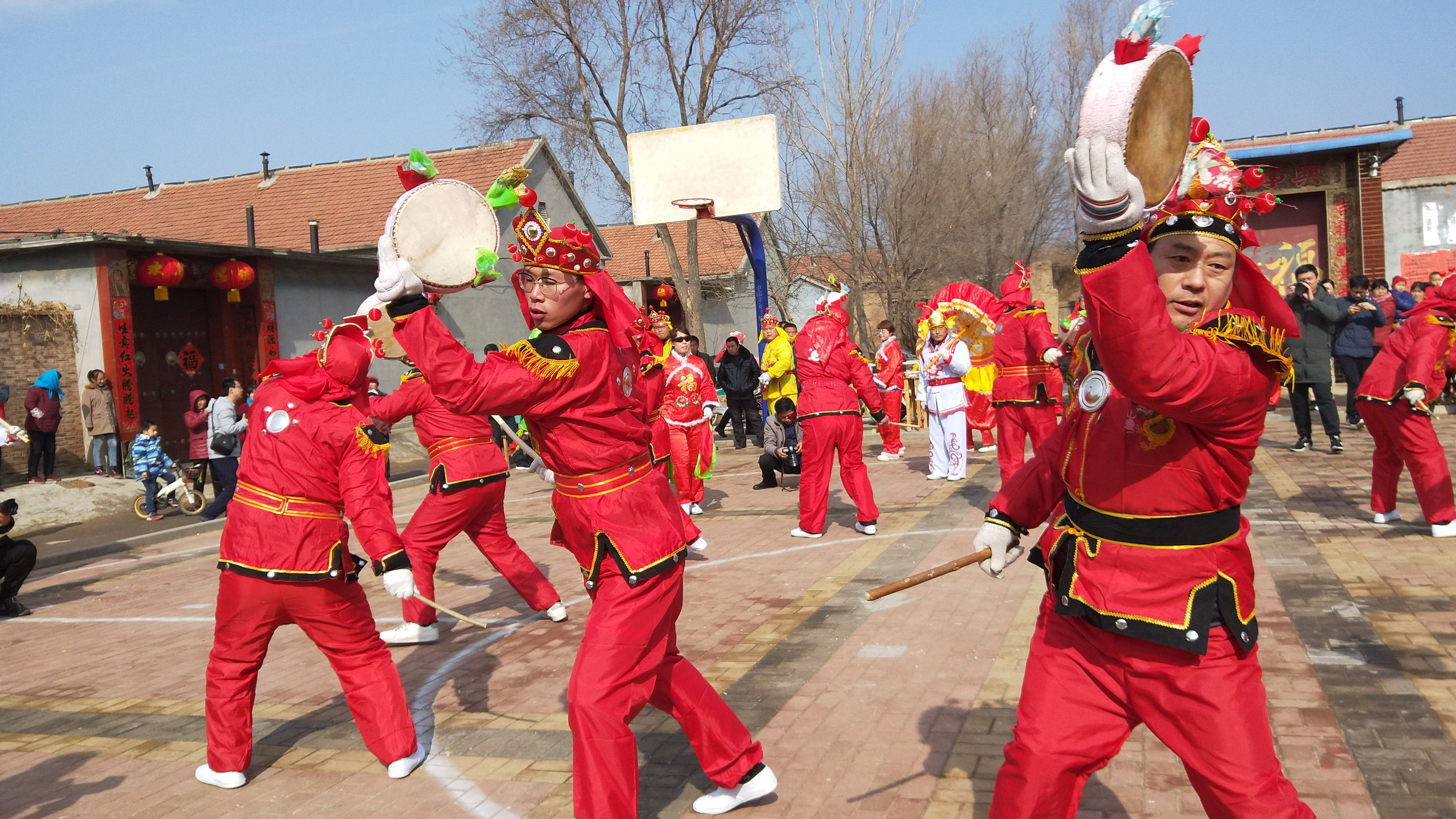 山东阳信十几支鼓子秧歌队同台闹元宵