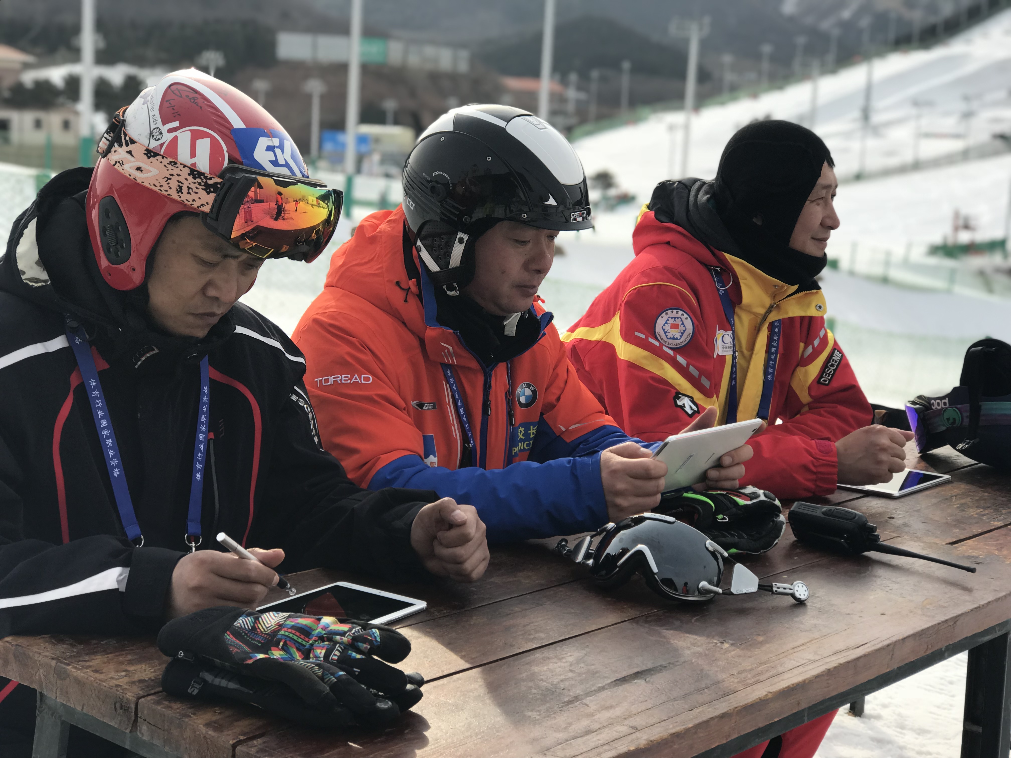 北京滑雪社会指导员达1315名 提前3年完成千人任务 体育 新京报网