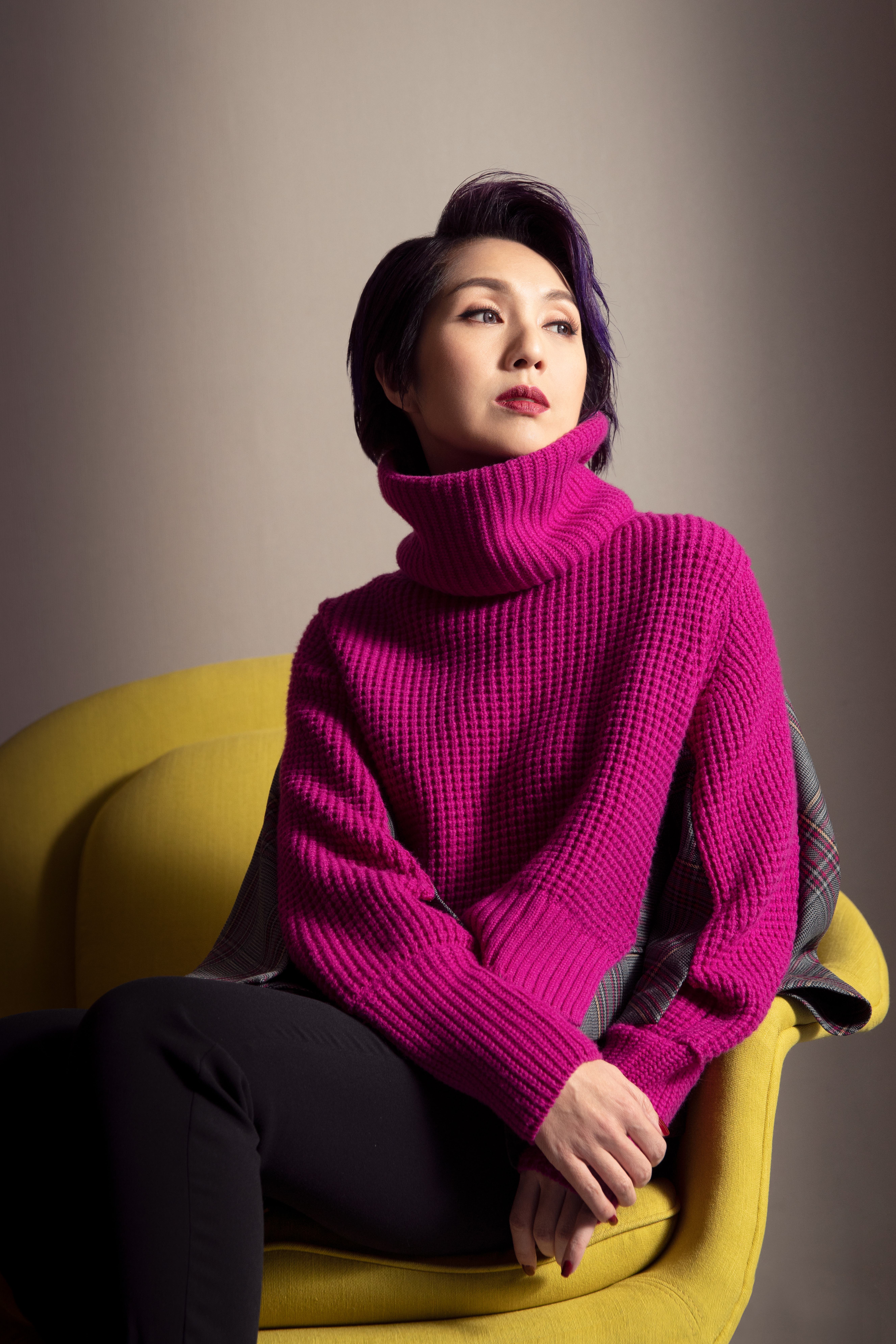 摄影/新京报记者 郭延冰【娱乐】专访杨千嬅:18岁懂得无常,结婚九年学