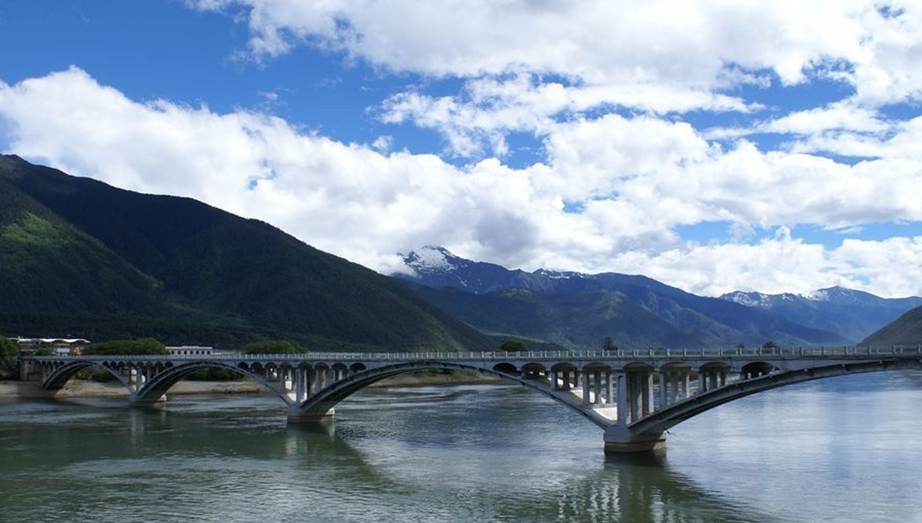 从影像中的桥梁看西藏交通巨变