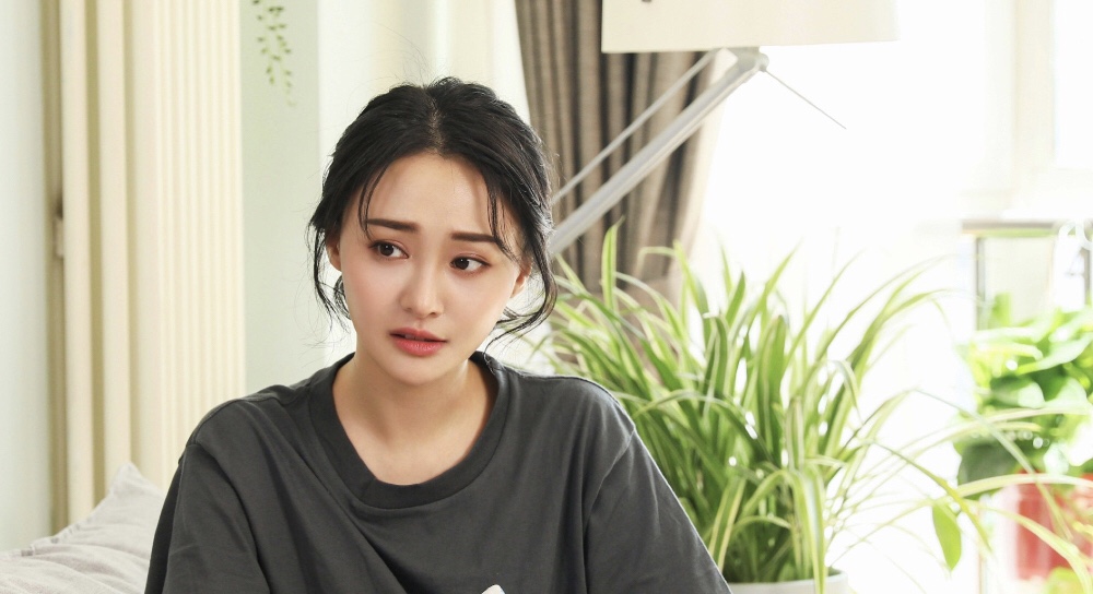 ����֮�������ڽ�ɫ�����������ת�䣬�����й�������ײ��ĥ�ϣ���ʱ֣ˬ��ֱ�Ӹ����Ա��գ������������˲��������ⳡϷ��û���ݡ������Ա��ղ����ż�����Ϸ���ú󣬴���Ťת�����߼������ġ������ر�ֱ�ӣ���ʼ��ʱ��Ҳ��һЩ���ۣ��˴˶��и��Ե��뷨����Ա���Լ��ı����߼�����������Ϊ��������һ��������Ķ����Ե��������������ı��ݷ�ʽ��Ҳ����������̬�ȡ���