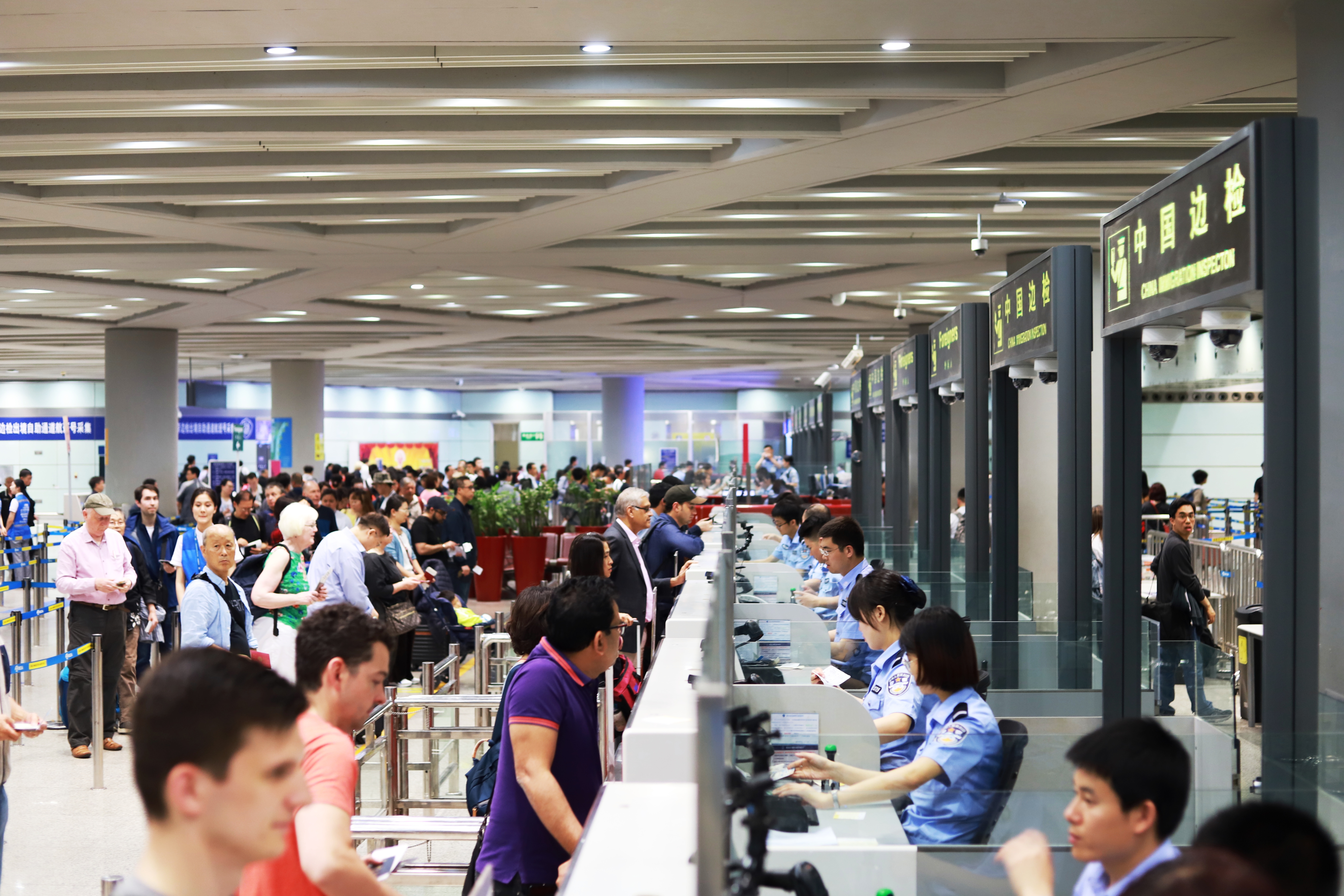 端午假期出入境人员突破600万人次同比增长超6