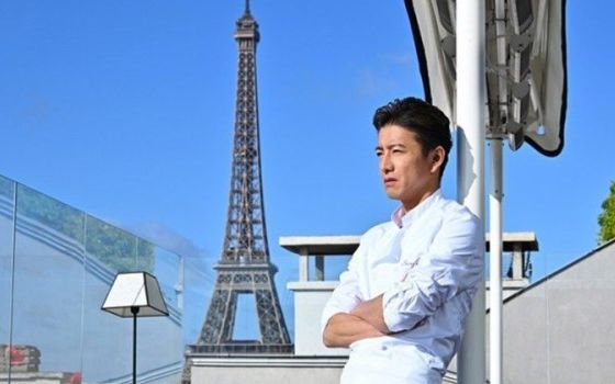 木村拓哉饰演主厨尾花夏树。图片来自网络
