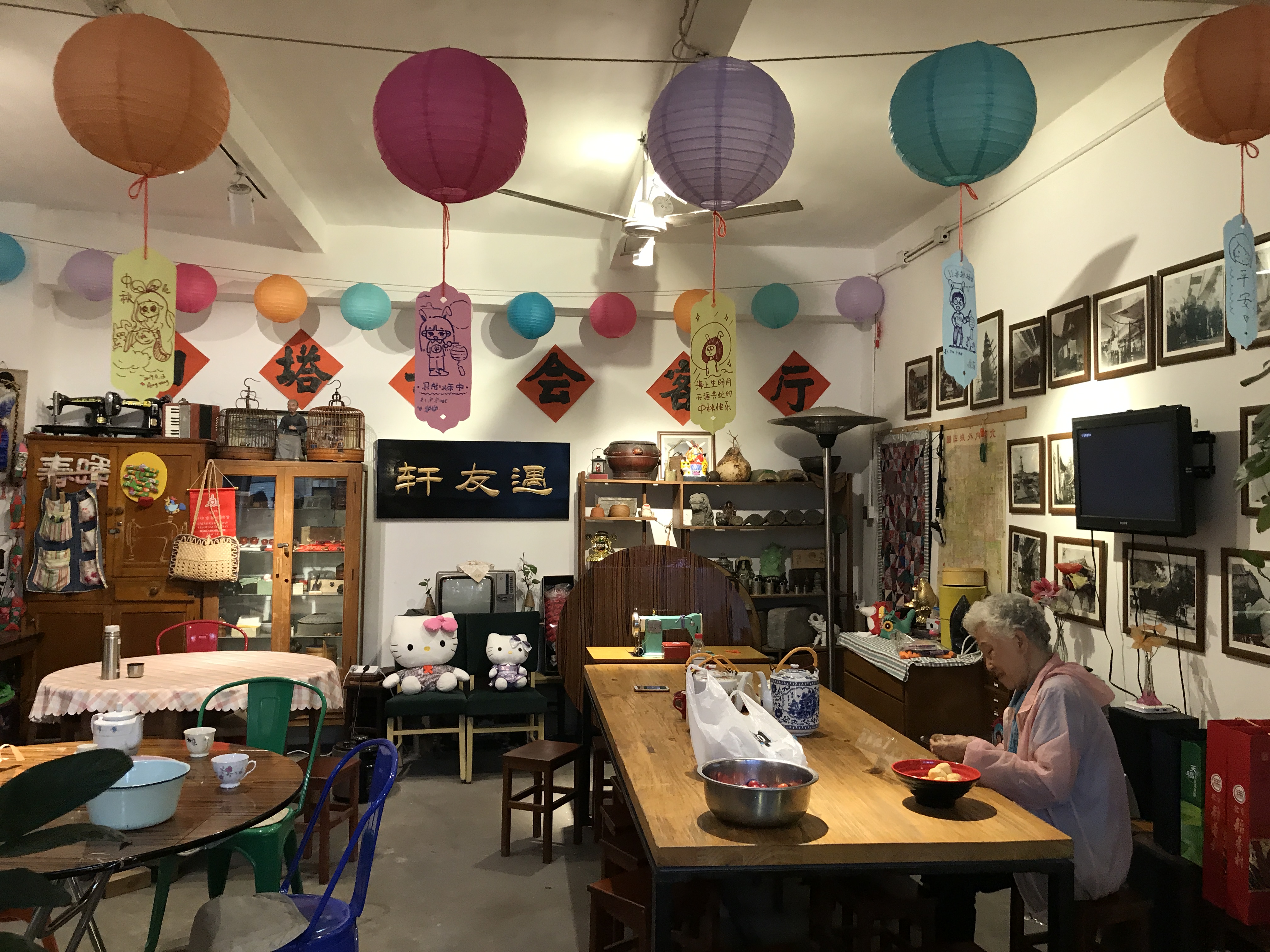 生活80后小时候"流行"的婴儿推车,路边街尾的冰棍车,怀旧风的手提箱