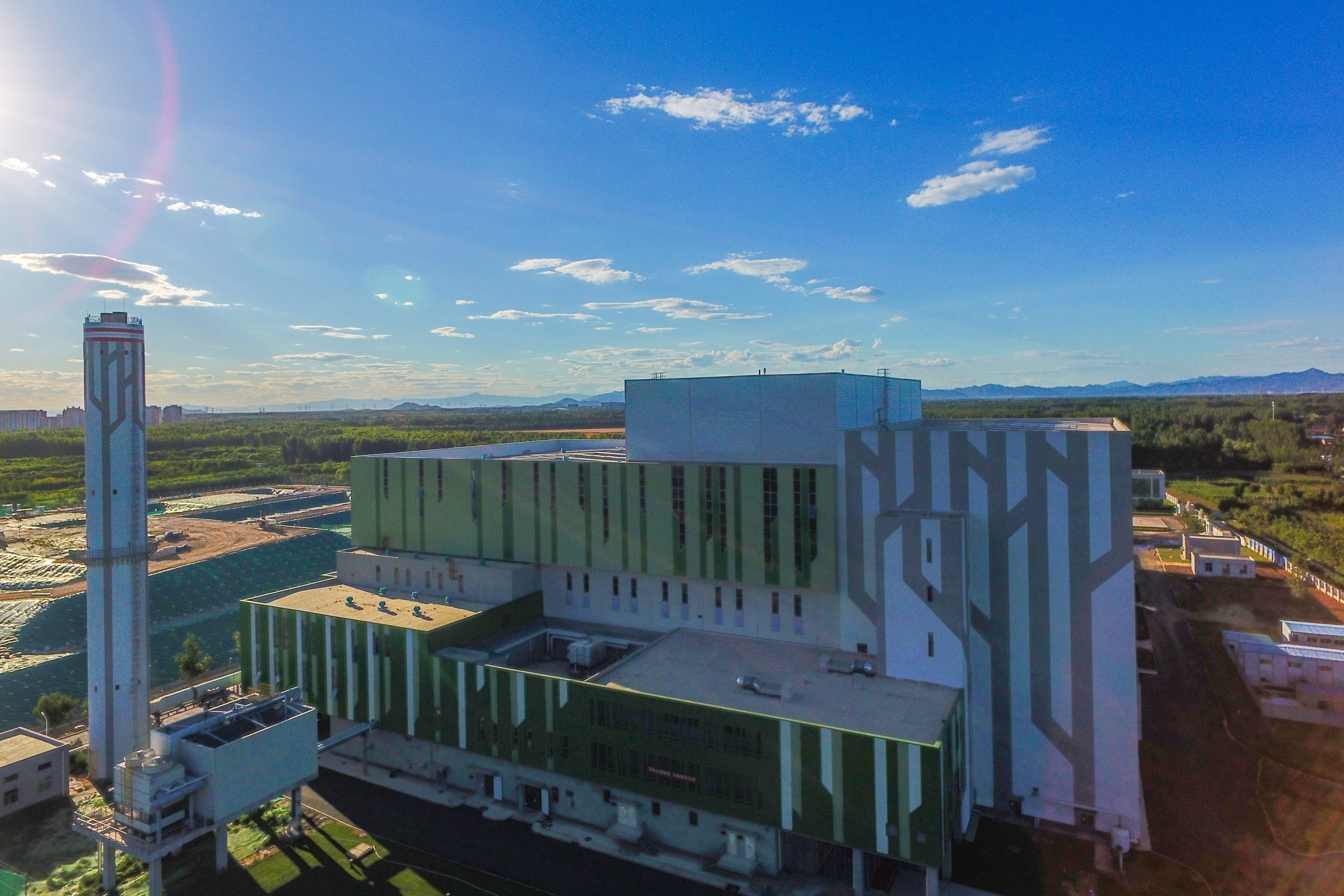 平谷区生活垃圾焚烧发电厂全景 .