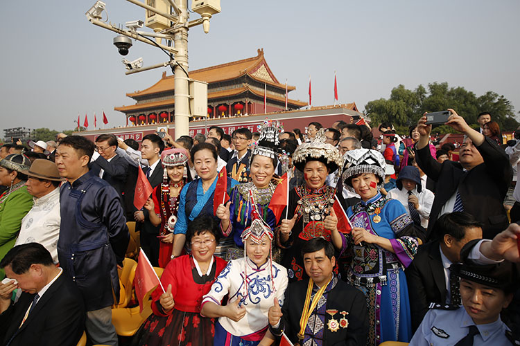 ������̨�ϣ�������������ں�Ӱ��