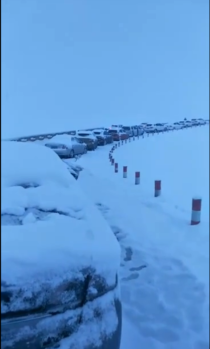 青海祁连暴雪约两千人滞留，警方：滞留人员已全部转移