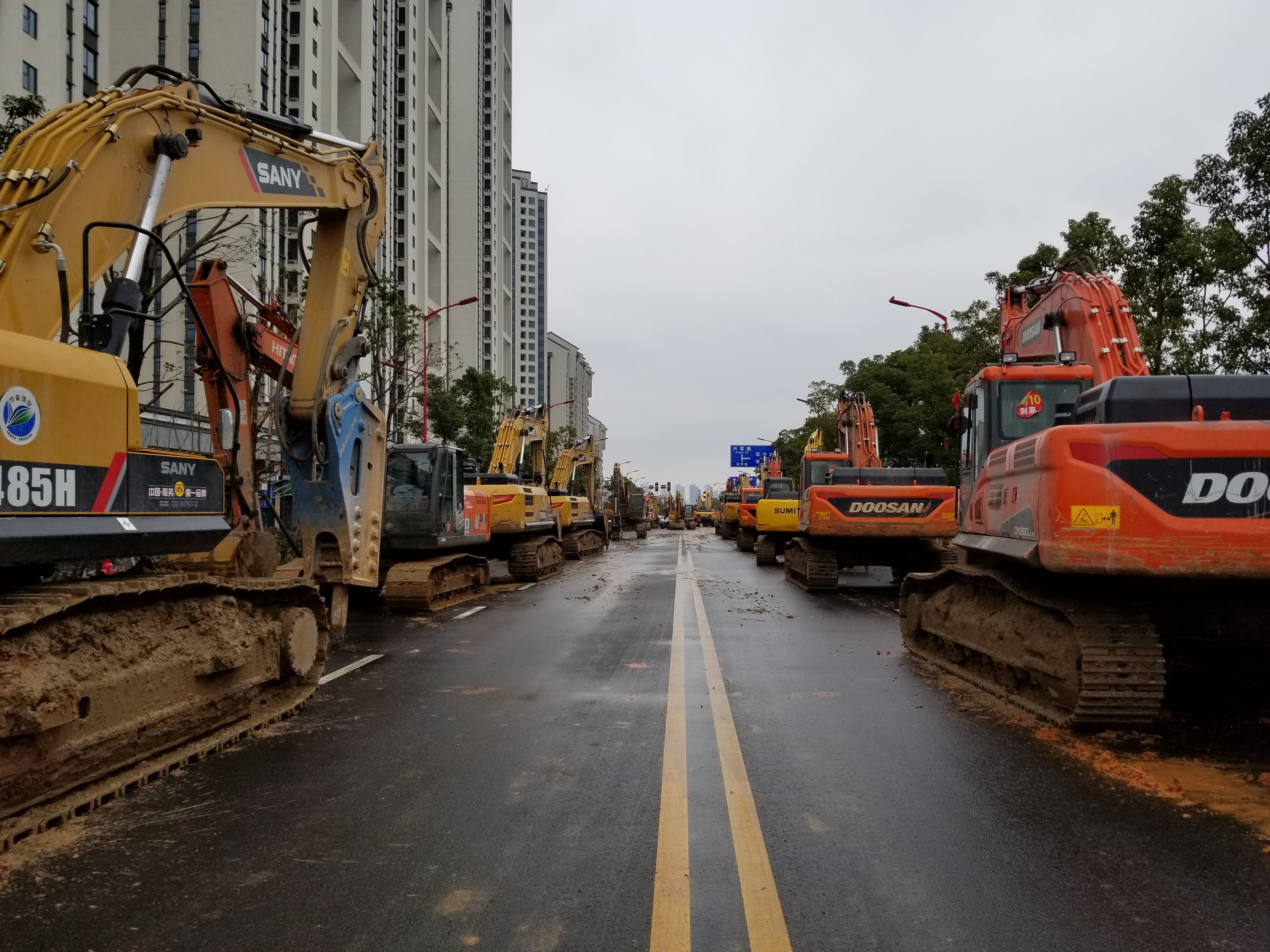 雷神山工地图片