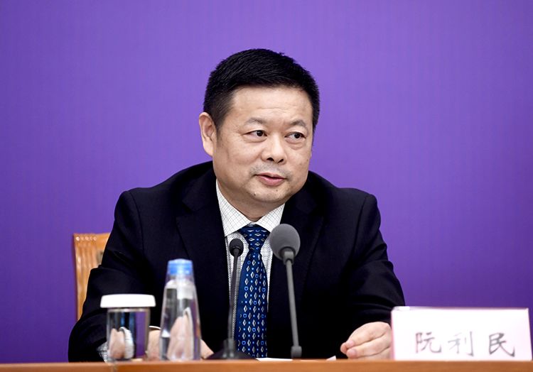 水利部运行管理司司长阮利民回答记者提问.