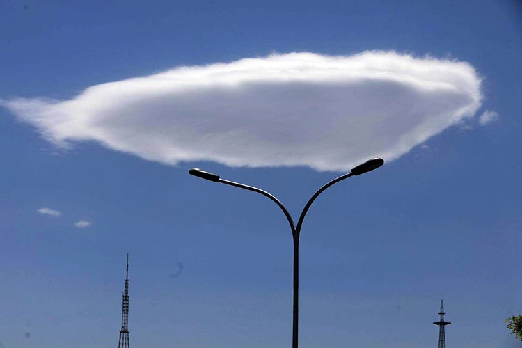 抬头看北京大风刮来满天棉花糖组图