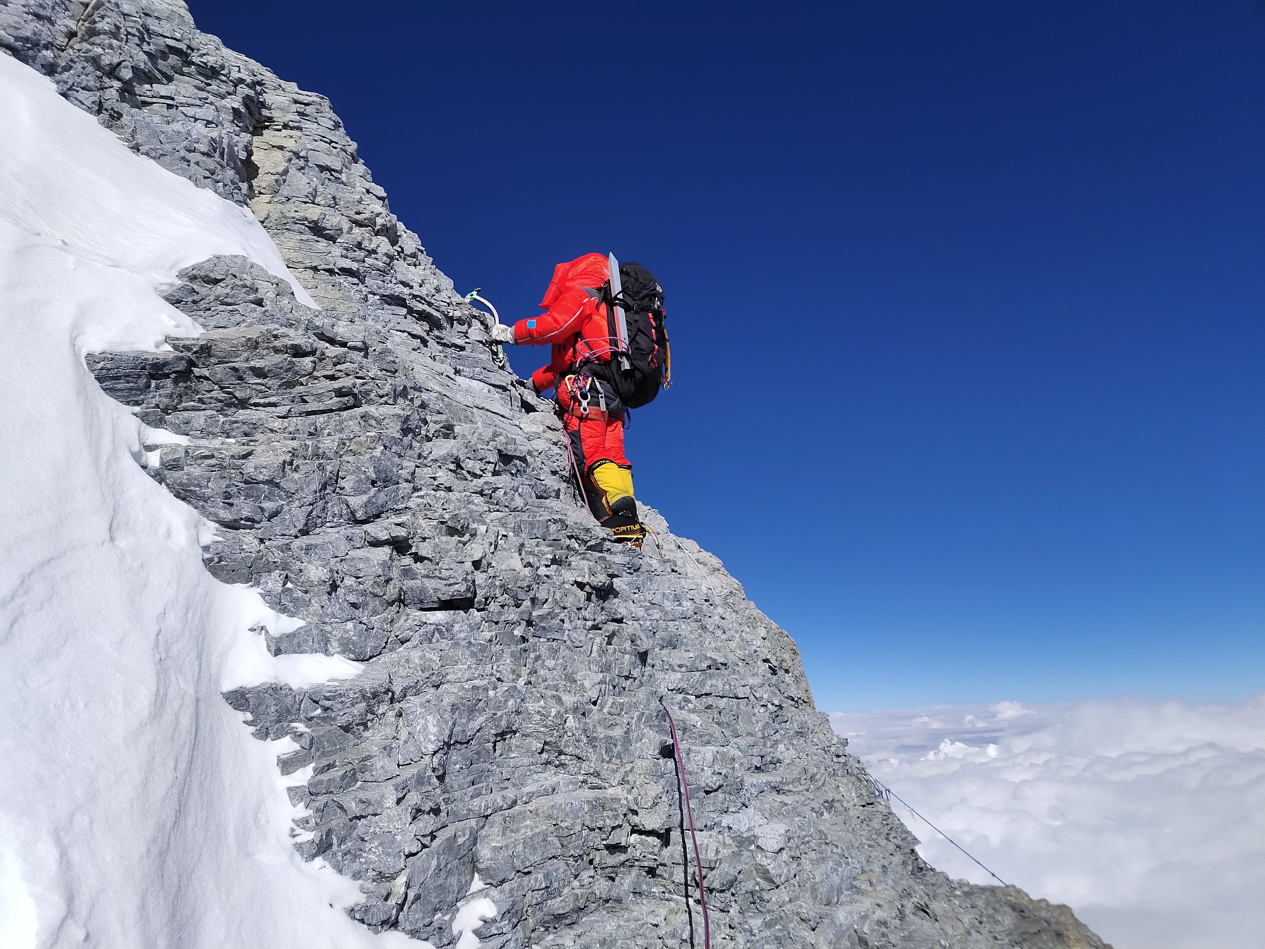 图集复盘珠峰高程测量登山队登顶珠峰过程