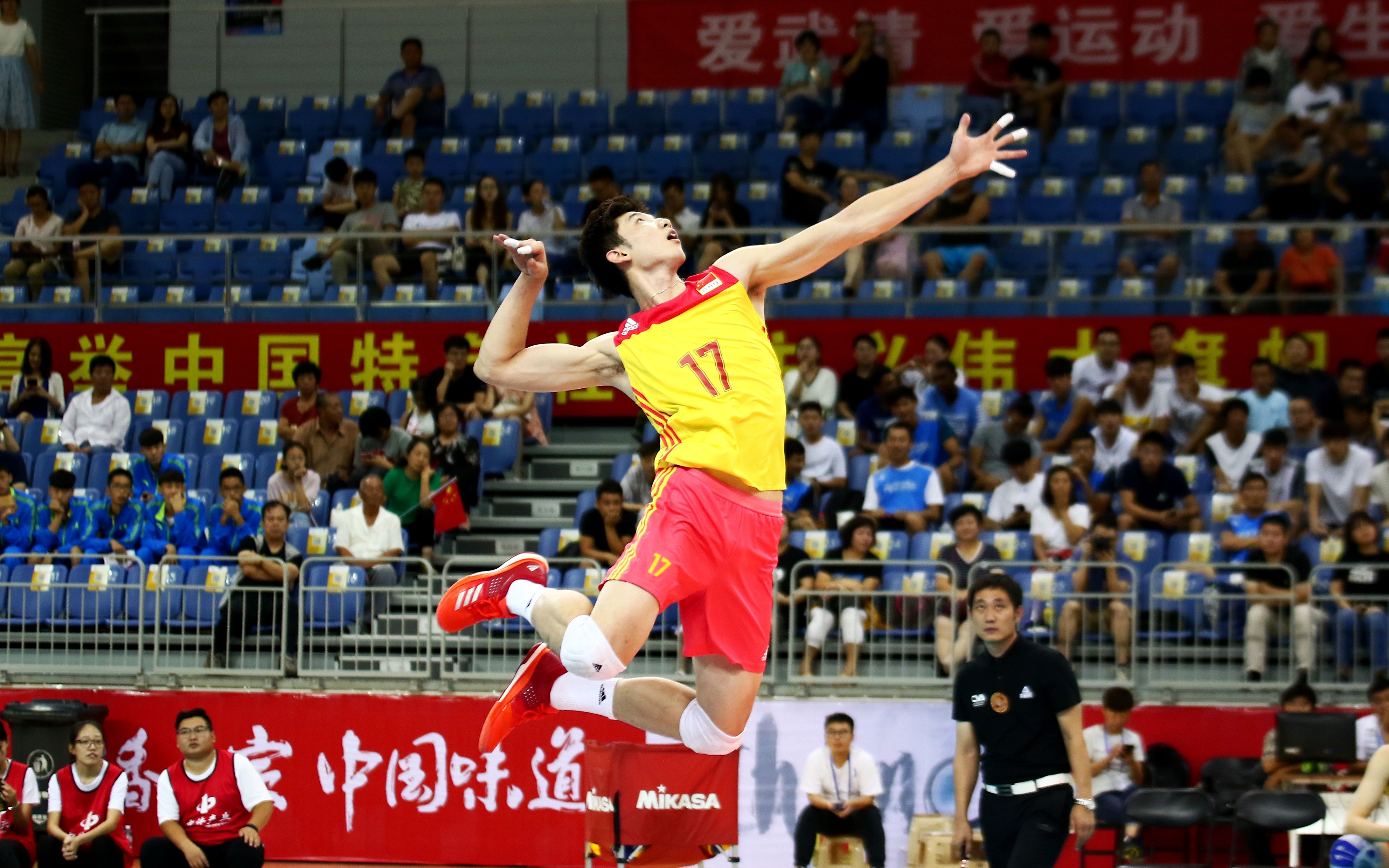 专访丨男排刘力宾:运动员不靠"颜粉"吃饭