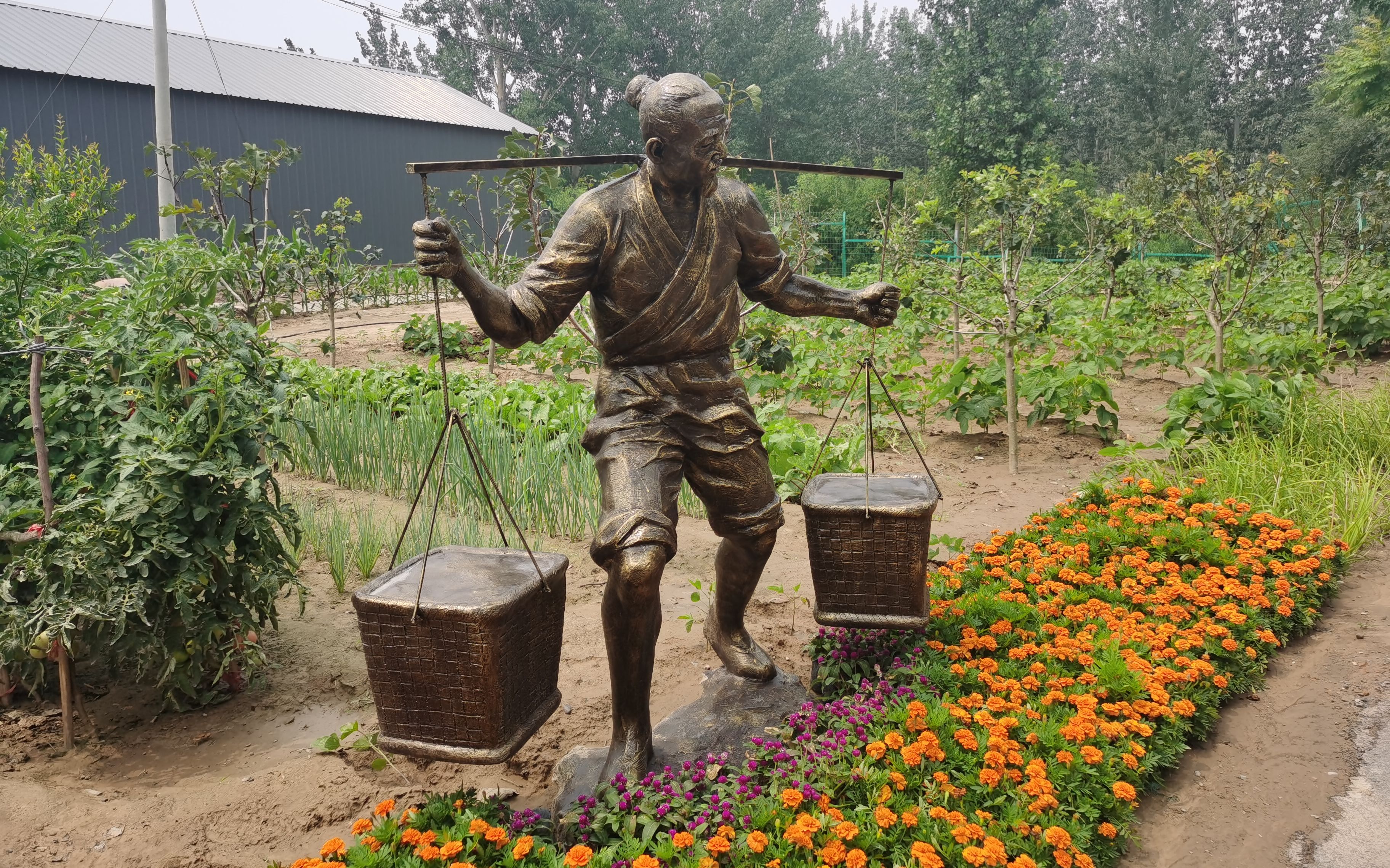 封闭管理期间 京南小村新改造成“艺术村”