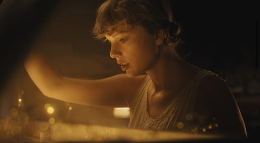 无预警发专辑！霉霉新专辑上线1小时双平台销售登顶