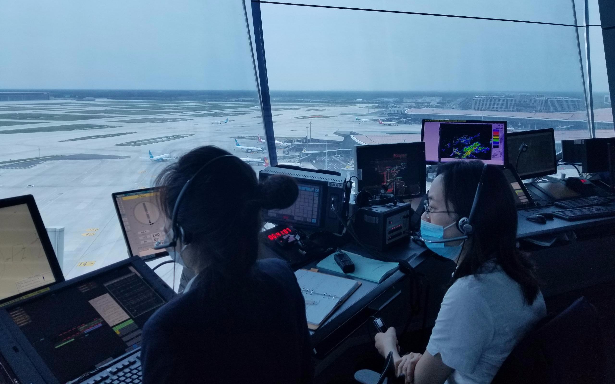 雷雨来袭，首都机场通行能力下降约35%