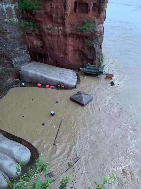 暴雨一夜 乐山启动I级防汛应急响应