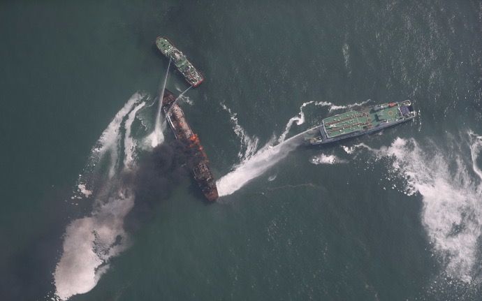 交通部通报长江口外两船碰撞致9死事故 一船为“套牌船”