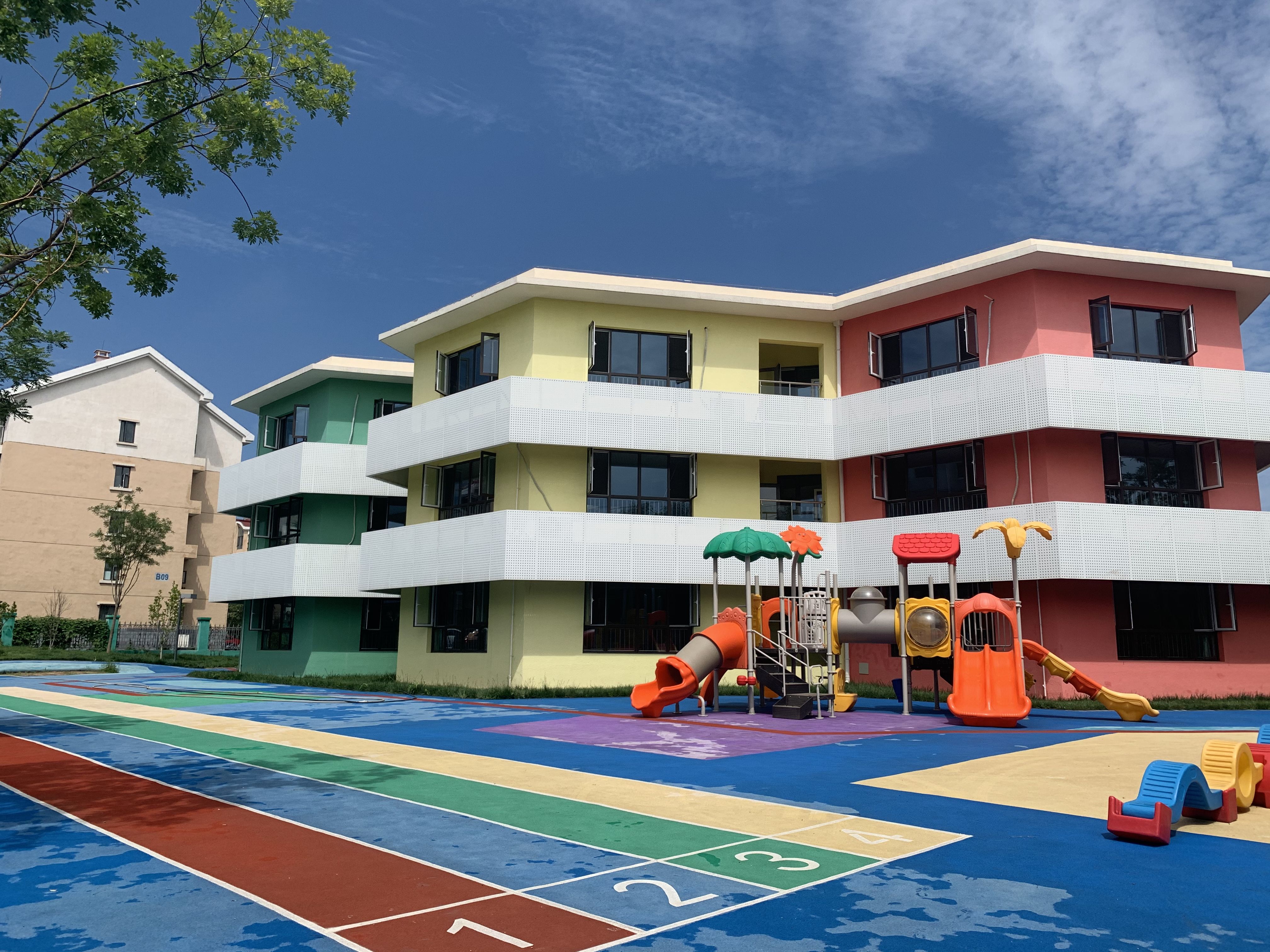 其中,北京市丰台区魏各庄幼儿园为丰台区今年新增幼儿园,位于丰台区王