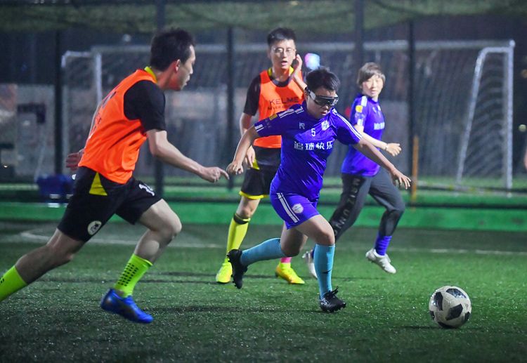 野球江湖的“水军”姐妹