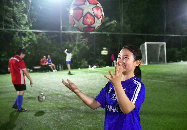 野球江湖的“水军”姐妹