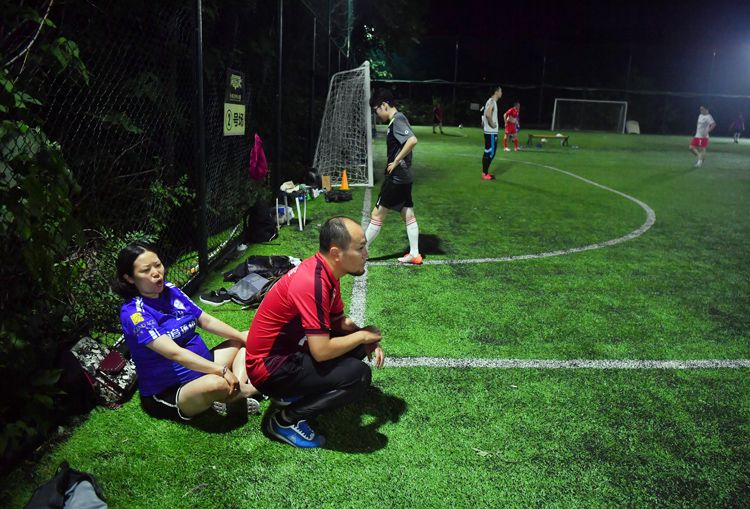 野球江湖的“水军”姐妹