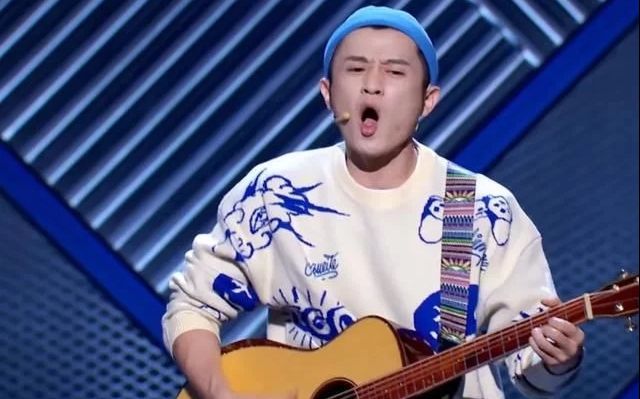 这届年轻人，用脱口秀与生活“和解”