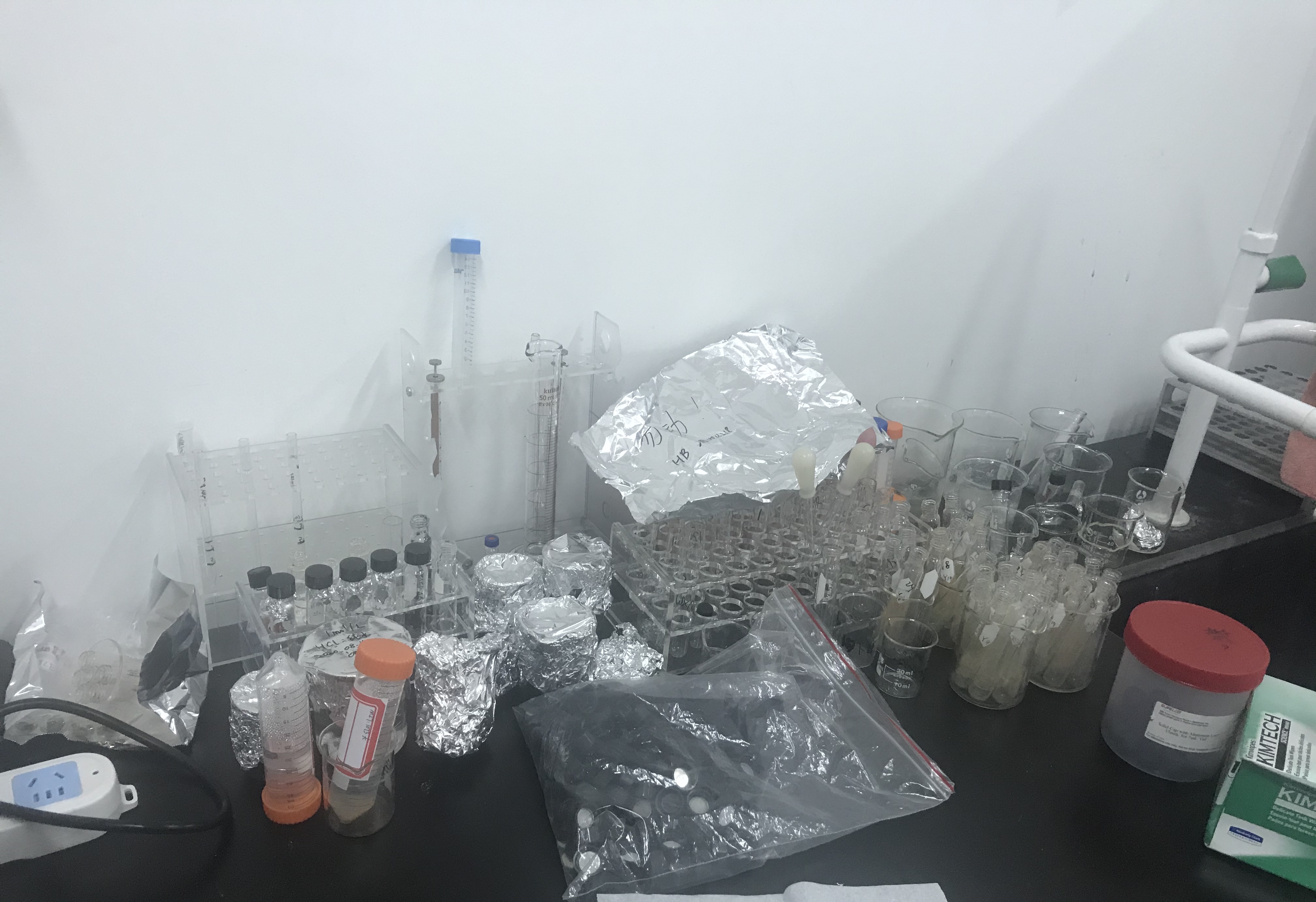 实验室里的考古学者：科技揭晓古人做奶酪、画红妆、喝药酒的秘密