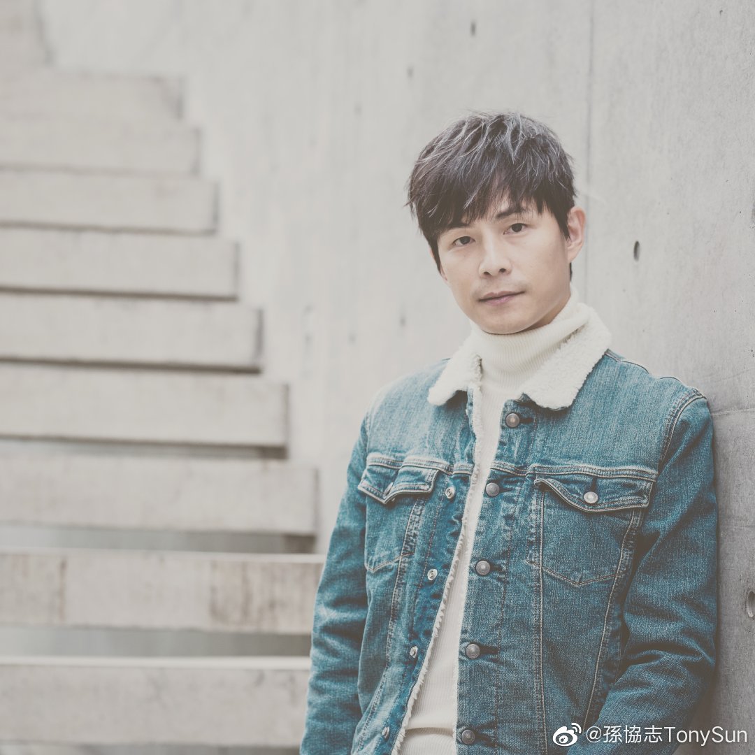 前"5566"队长孙协志录节目时被麦克风砸到头,无大碍