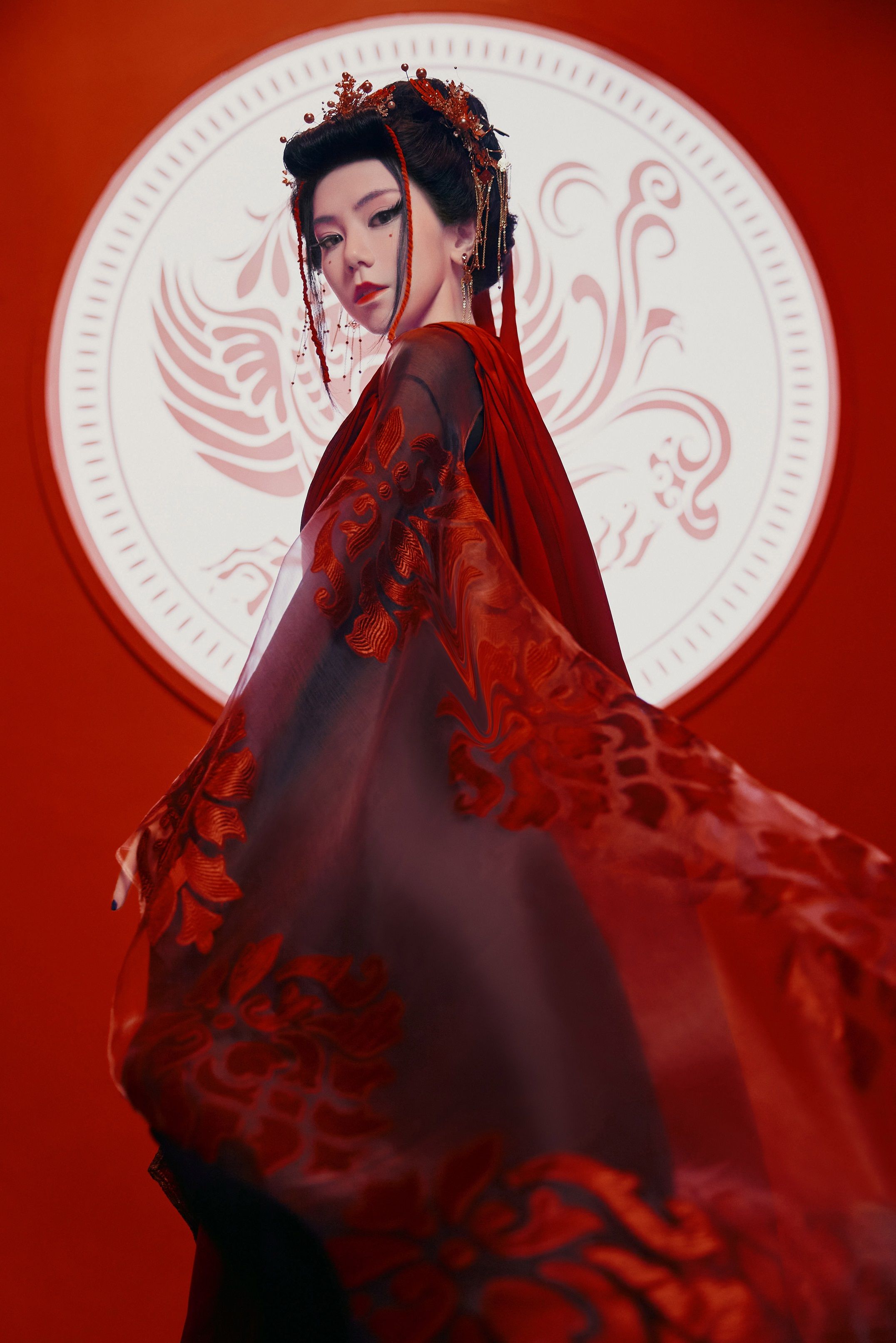 邓紫棋古装形象回想自己自16岁出道的点点滴滴,经历了多年的淬炼,让