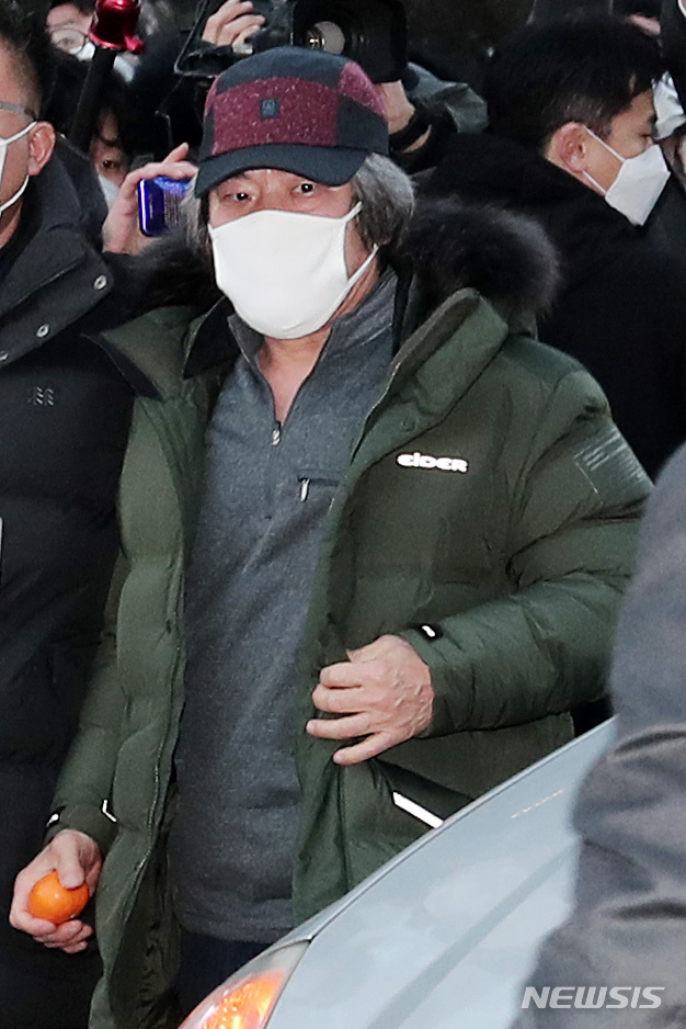 韩国少年尝试踩燃气管道进入 素媛案 罪犯赵斗淳家中 已被逮捕