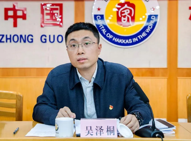 "80后"吴泽桐,任广东云浮市常务副市长今年4月,吴泽桐异地履新,任云浮