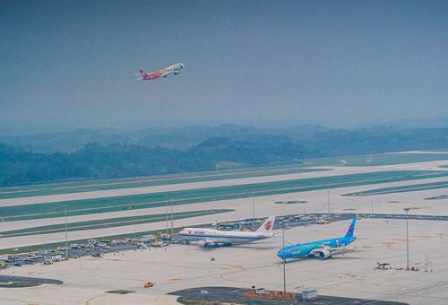 中国西部最大空港 诞生了 新京智库