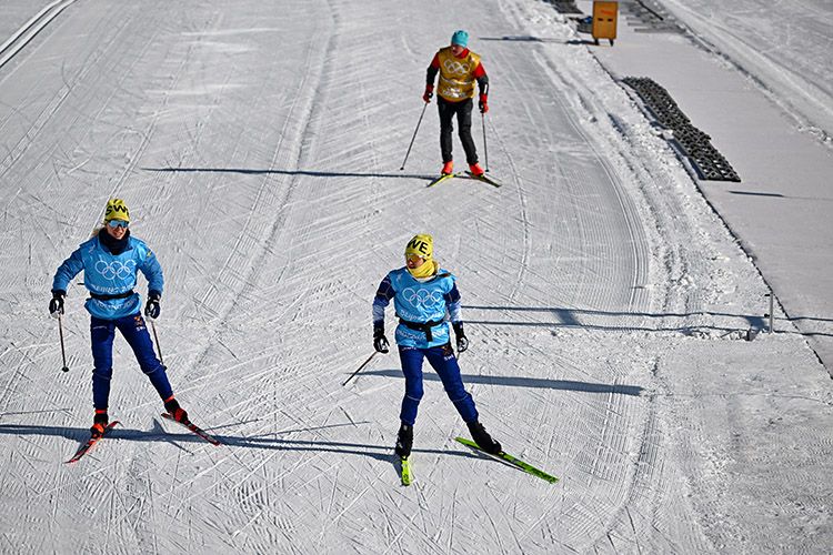 備戰冬奧各參賽隊在國家越野滑雪中心適應訓練