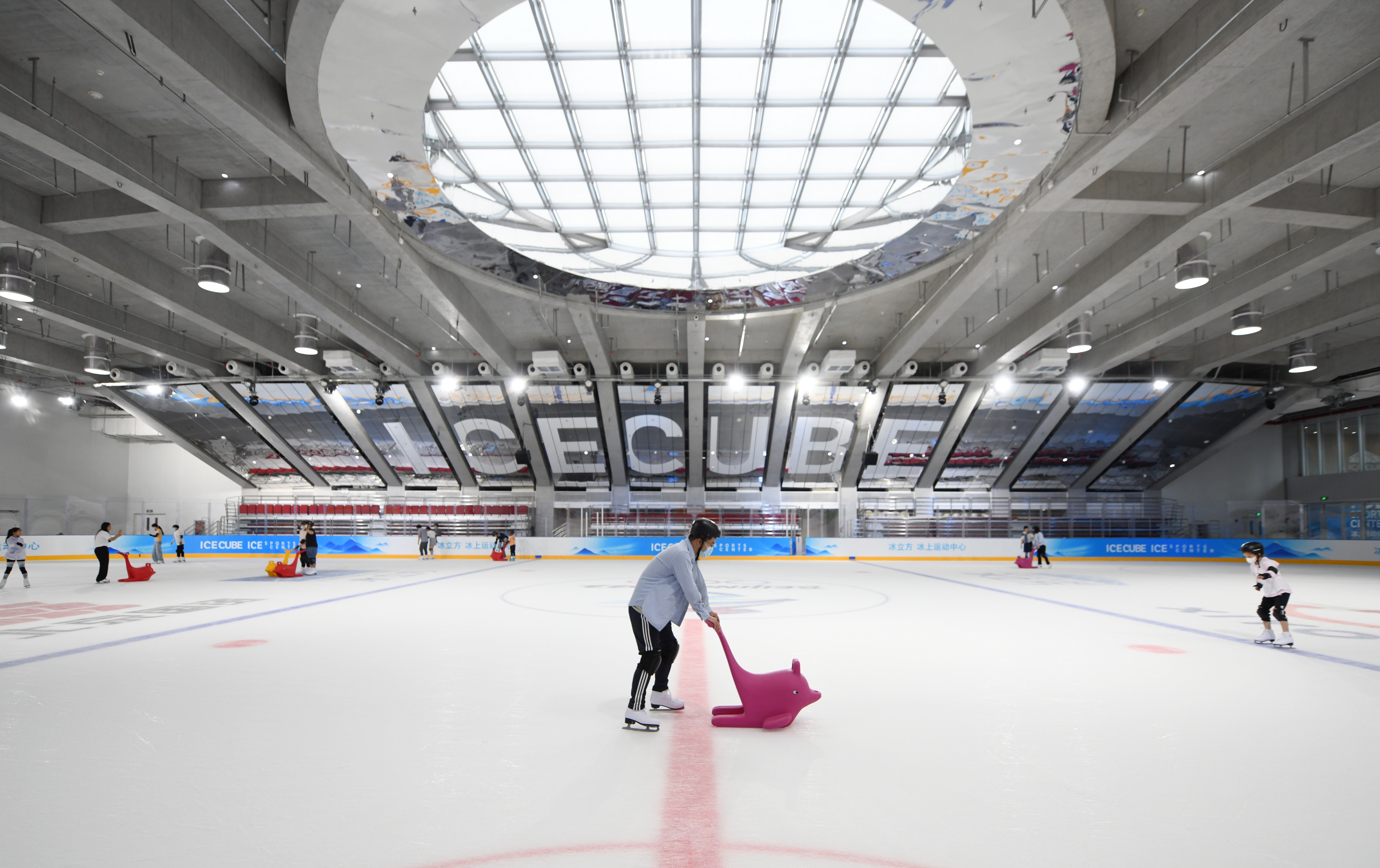 道外冰上运动中心图片