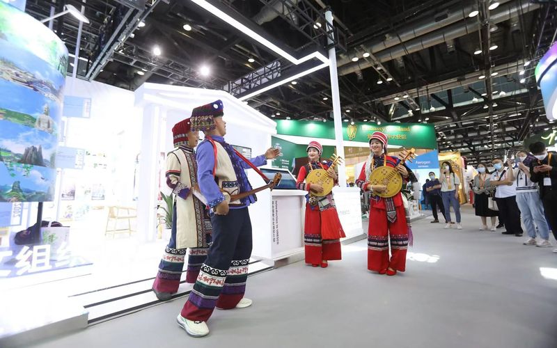 服贸会睁结尾日，线上预约购票累计逾越14万张 — 新京报